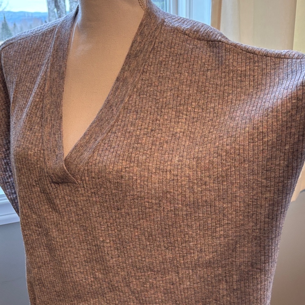 Women's Loft V-Neck Ribbed Sweater Vest